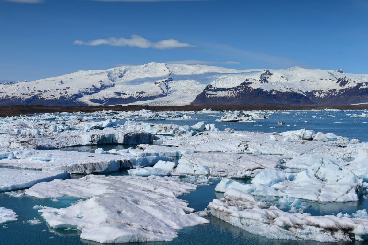 Vatnajokull Glacier and Jokulsarlon Glacier Lagoon