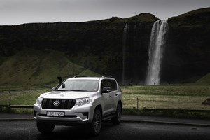 Private Super Jeep South Coast Waterfalls & Black Sand tour in Iceland