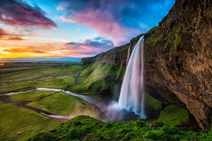Private South Coast Waterfalls, Glacier & Black Sand tour in Iceland