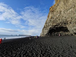 Private South Coast Adventure by Land Rover Defender tour in Iceland