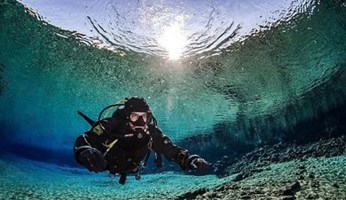 Self Drive Wetsuit Snorkeling in Silfra tour in Iceland