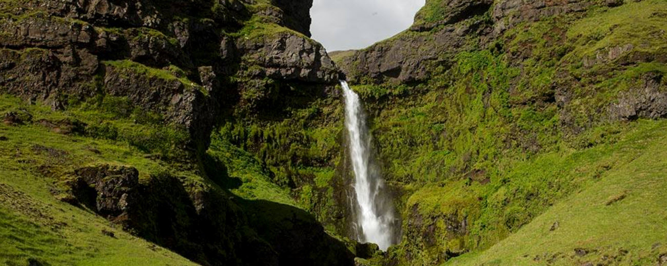 Írárfoss waterfall