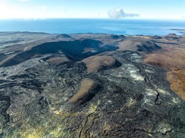 Volcano Shuttle Super Jeep Experience tour in Iceland