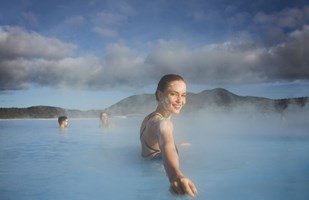 Blue Lagoon Premium Admission from Reykjavík tour in Iceland