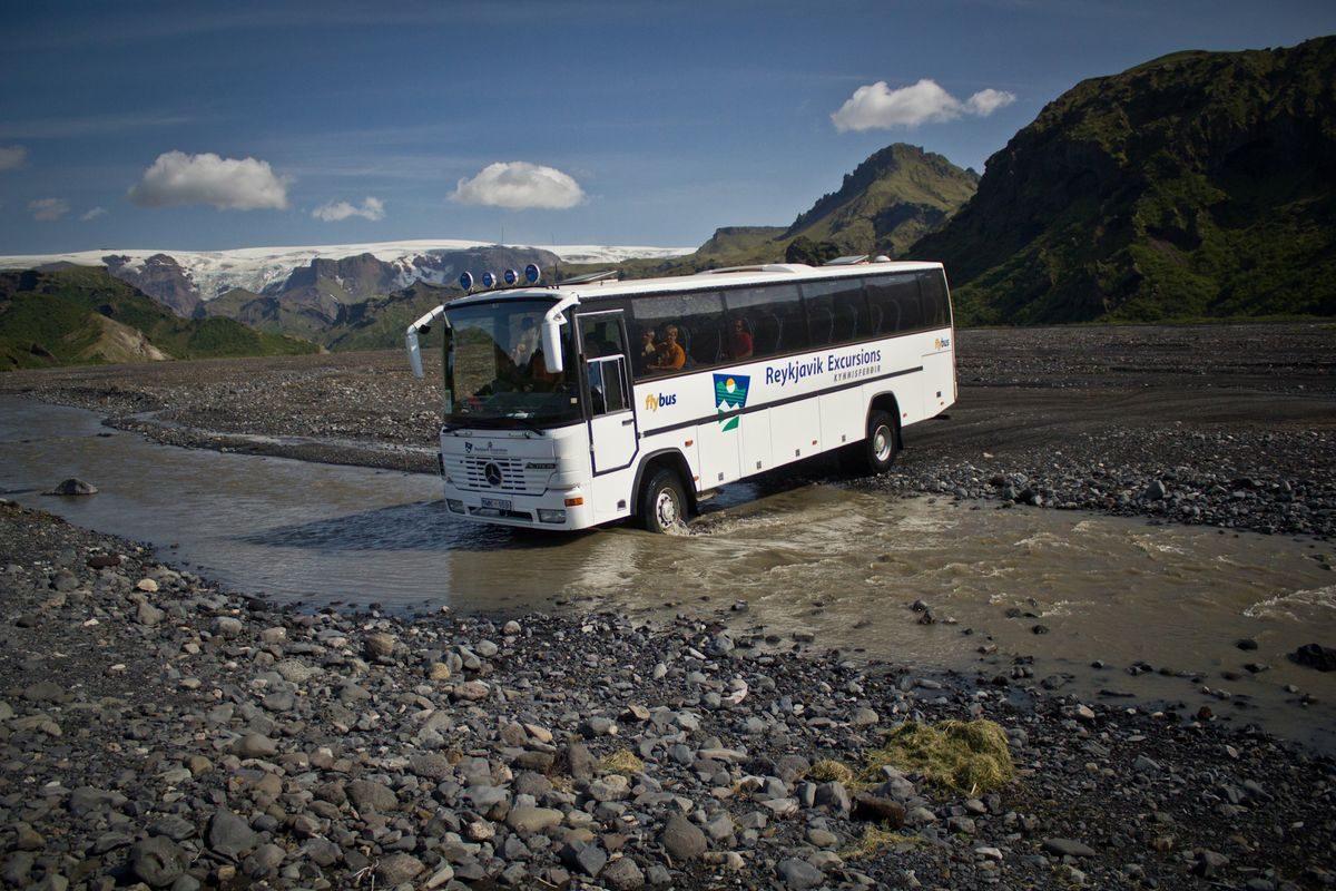 Highland Bus - Reykjavik - Thorsmork