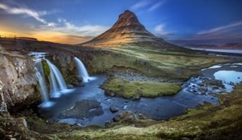 Snaefellsnes Peninsula and Kirkjufell Small Group Tour tour in Iceland