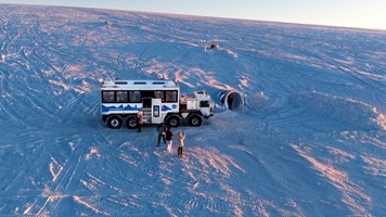 Silver Circle and Into the Glacier tour in Iceland