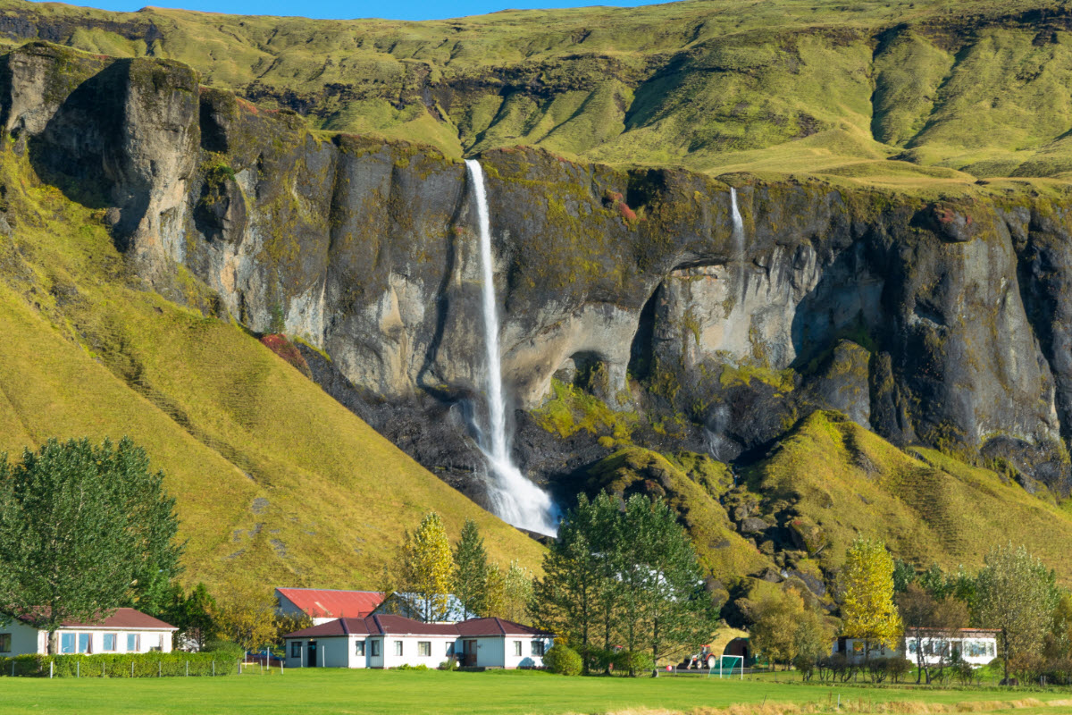 Foss a Sidu is a small but beautiful waterfall