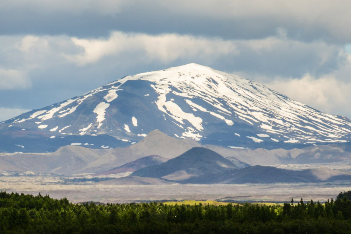 Hekla volcano is very active and is expected to erupt any time now