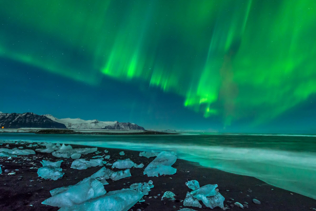 The northern lights at Jokulsarlon during winter in Iceland