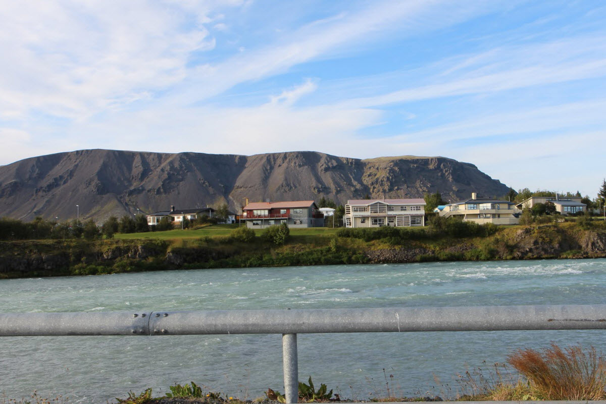 The view over Ölfusá river to Ingolfsfjall mountain in Selfoss