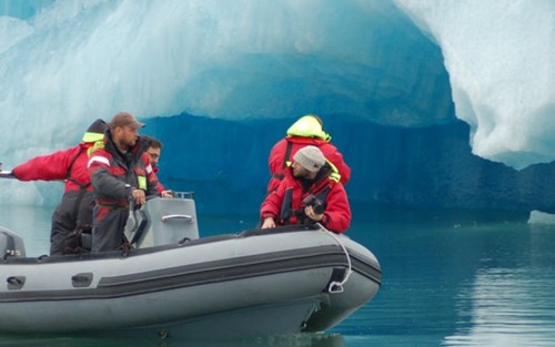 Zodiac boat tour at Jökulsárlón Glacier Lagoon