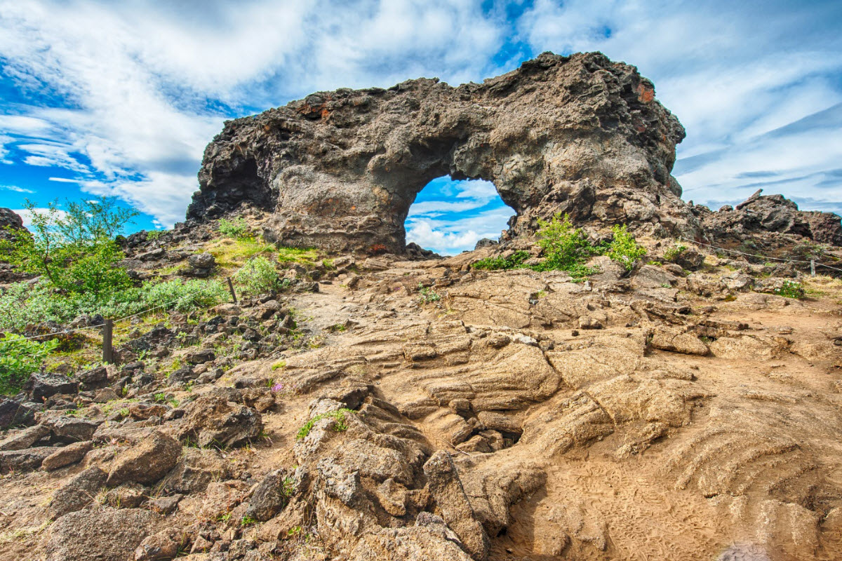 Interesting lava formations in Dimmuborgir