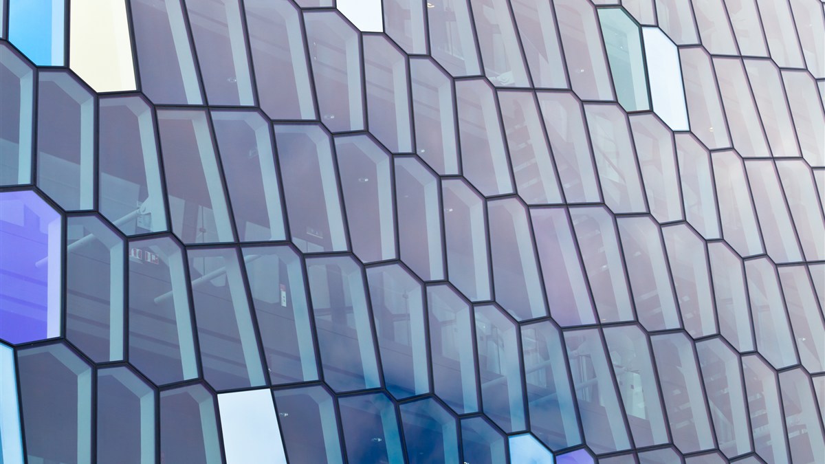 Coloured reflections in Harpa’s three-dimensional glass façade