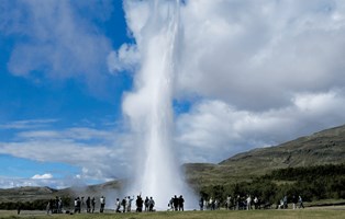 The Golden Circle & Northern Lights - Combo Deal tour in Iceland