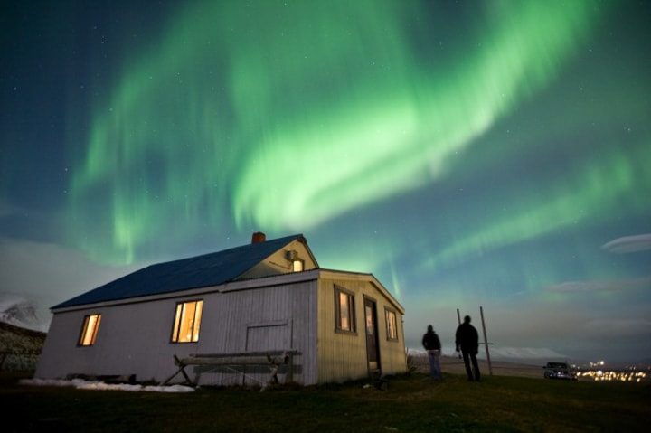 Tour privado de la aurora boreal con visita al museo de la Aurora tour in Iceland