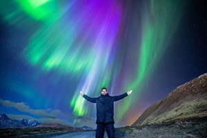 Private Northern Lights Jeep Tour with Photos & Hot Chocolate tour in Iceland