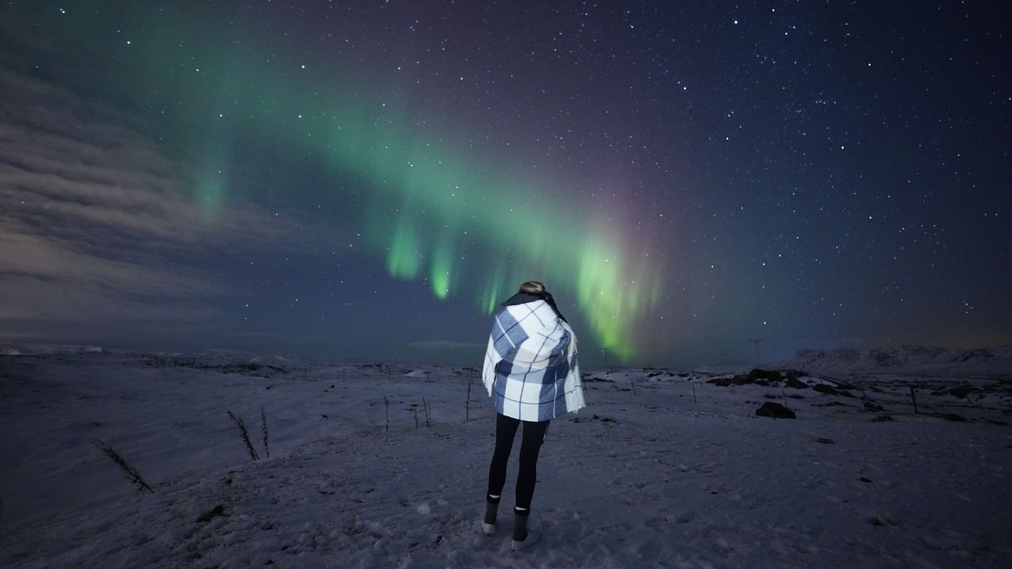 Tour en supertruck de la aurora boreal con fotos y chocolate caliente tour in Iceland